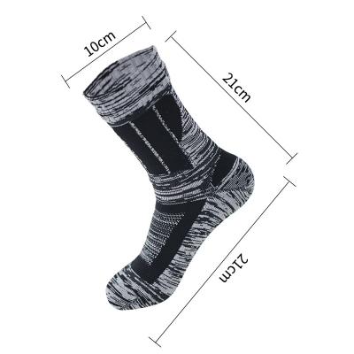 China Breathable compression increasing and climbing waterproof socks for men for sale