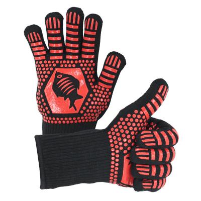 China Customized Extreme Heat Resistant Silicone 932F Grill Heat Resistant Glove For Cooking for sale