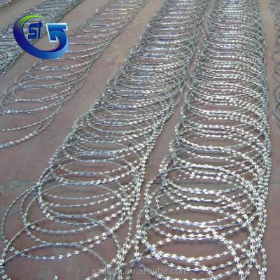 China Hot Sale Saitong Razor Tape Barbed Wire Security Fence Panel Accordion Razor Wire Easily Assembled for sale