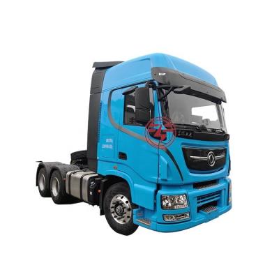 Cina Dongfeng 450HP Heavy Duty Tractor Truck con trasmissione manuale e pneumatici 12R22.5 in vendita