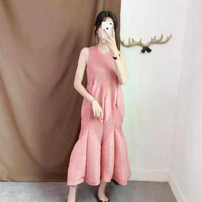 China MA002 2021 Summer Fashion Breathable Casual Women Loose Plus Lantern Dress Polyester Luxury Stretch Pleated Sleeveless Oversized Sundress for sale