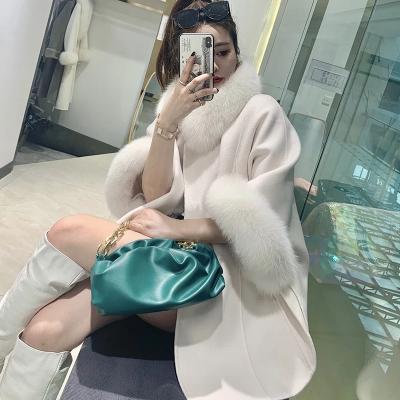 China Gorgeous Single Breasted Natural Real Wool Fox Fur Collar Women Runway Style Anti-Wrinkle Oversized Coat Coat Outwear For Ladies for sale