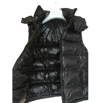 China Viable Shinny nylon with quilt padding down vest for men for sale