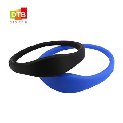 China Wholesale Passive Band Waterproof NFC Smart Kids Waterproof/Waterproof 13.56MHz RFID Tracking RFID Wristband for sale