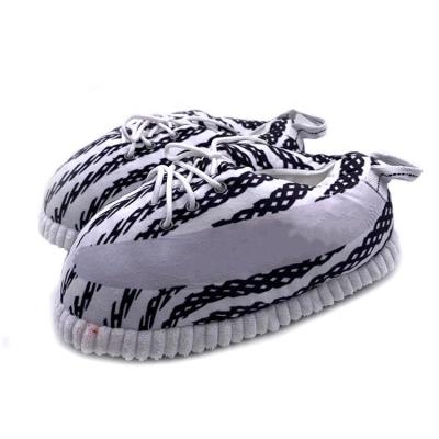 China Custom Made High Quality Fashion Warm Soft Plush Bedroom Plush Size Bedroom Sneakers Unisex Adult Slippers for sale