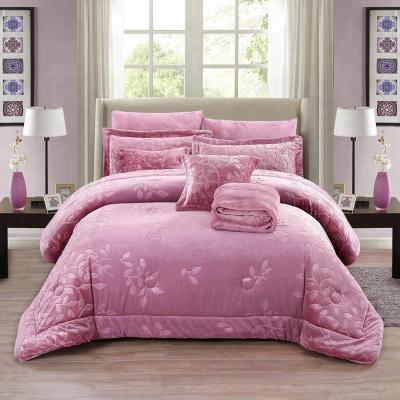 China Luxury heavy anti-pilling 3D embossed plush flannel sherpa quilts bedding 8pcs sets with pillow case for sale