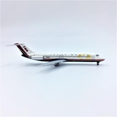 China Simulation Model 1 400 Model Airplane Dauglas DC-9 N996Z Die Cast Model Airplanes For TWA for sale