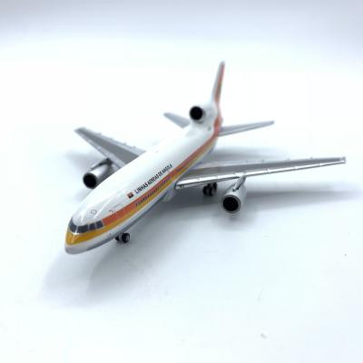 China Simulation Model 1:400 Collectible Diecast Aircraft L-1500 CS-TEC Model Aircraft For TAAG ANGOLA AIRLINES for sale