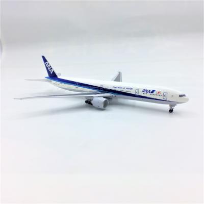 China Simulation Model 1 500 Scale Customized Airplane 777 High Detailed Die Model Die Cast Model Airplanes For ANA Airlines for sale