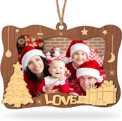 China Modern Photo Frame Christmas Love Frame Decoration, Suitable Of Winter Holiday Souvenirs Gifts Handmade Wooden Picture Frame for sale