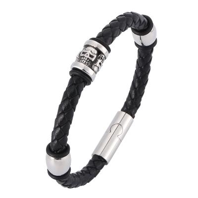 China Stainless Steel Leather Magnetic Clasp Men's Bracelet Men's Creative Jewelry Black Braided Skull Fashionable Punk Punk SP0412 for sale