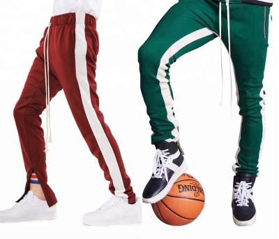 China 2018 Fashion Custom Mens Polyester Jogger Sweatpants Fashion Anti-UV With Side Stripe for sale