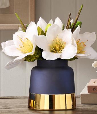 China Europe wholesale cheap handblown blue colored glass flower vase for centerpiece wedding decoration home for sale