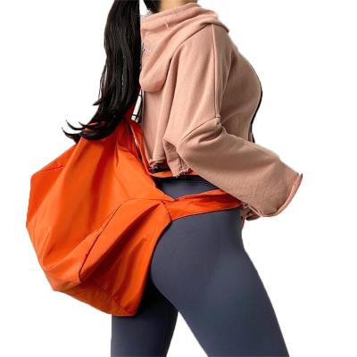 China Large Capacity Handbag Convenient Folding Waterproof Fitness Bag Sports Hand Bill of Lading Shoulder Bag Travel Storage Bag for sale