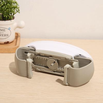 China Viable Electric Plastic Can Opener Hard Elders With Arthritis Weak Hands Electric Easy Touch Adjustable Bottle Jar Opener One for sale