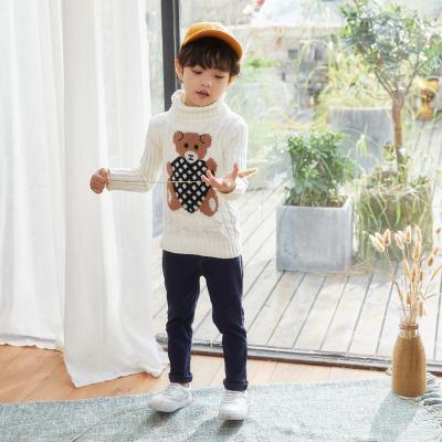 China 2021 Winter Sustainable Boy Girl Knitted Turtle Neck Sweater With Cute Bear Patched 2-7 Years Old for sale