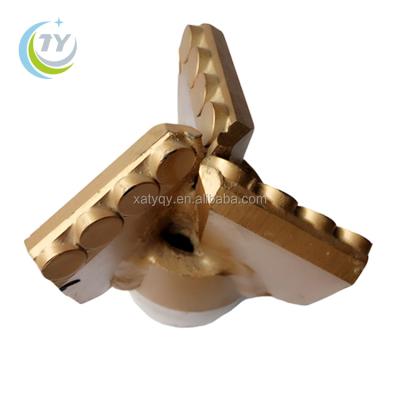 China Cone Shaped Blade Compact Layout Drilling Quickly Three Wings PDC Drag Bit For Water Well Mining And Drilling for sale