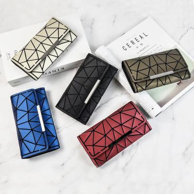 China 2022 classy fashion PU leather wallet waterproof for women new style triple geometric purse for sale