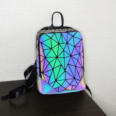 China Lumiliu fashion waterproof women backpack 2022 new promotion geometric luminous reflective large travel bags for school backpack for sale