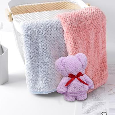 China Viable Wholesale Hand Boutique Hand Towel Gift Box Cute Bear Design Coral Velvet Bath Towel for sale