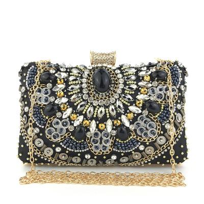 China New Fashion 2022 Fashion Factory Outlet Dinner Bag PORTABLE Handmade Pearl Embroidered Dress Diamond Women Bag for sale