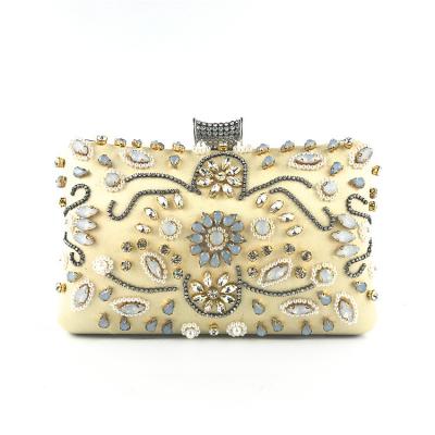 China PORTABLE Cell Phone Handheld Women's Handmade Crafts Fashion Diamond Embroidery Pearl Evening Clutch Bag Factory Direct Selling for sale