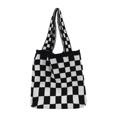 China 2022 Autumn And Winter New Leisure Tote Bag Knitted Checkerboard Women PORTABLE shopping bag the foldable trends reusable shoulder bags for sale