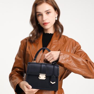 China 2022 new fashion small square bag niche bag female portable high-end handbag sense anti-theft for sale