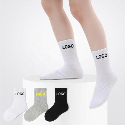 China Yili Sporty Custom Logo Toddler Infant Newborn Boys Girls School Socks Non Slip Anti Kids Bumps Cartoon Baby Socks for sale