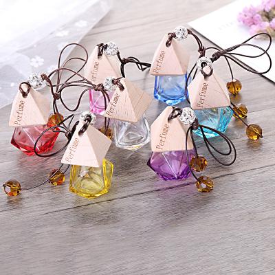 China Diamond Crystal Car Perfume Bottle Pendant Modern Hanging Empty Car Air Freshener Decoration Perfume Glass Bottle Car Ornament for sale