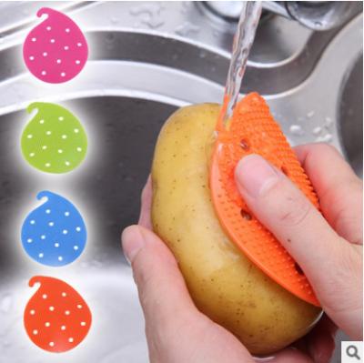 China Multifunctional Viable Protect Hand Dirt Clean Brushes Tools Potato Scrubber Fruit Accessories Kitchen Easy Cleaning Instruments for sale