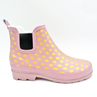 China Fashion Trend Shortcut Low Women's Traditional Chelsea Rain Boots in Pink with Warm Fur Lining and Gold Dots AOP on Upper for sale