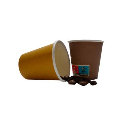 China Disposable paper cups for drinking coffee are produced in Anhui province for sale