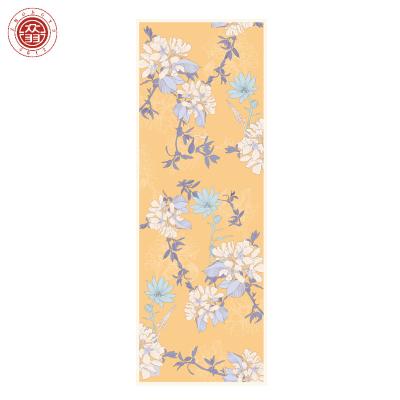 China Zhong Yu Four Seasons Light Yellow Scarf 2021 Hot Sale Women's 100% Silk Satin Ladies Scarf Shawls for sale