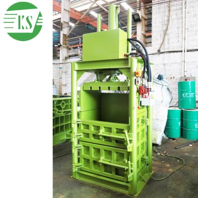 China YJ-30 CLOTHING Scooping Machine Hydraulic Scrap Baler Press Machine Used Clothing for sale