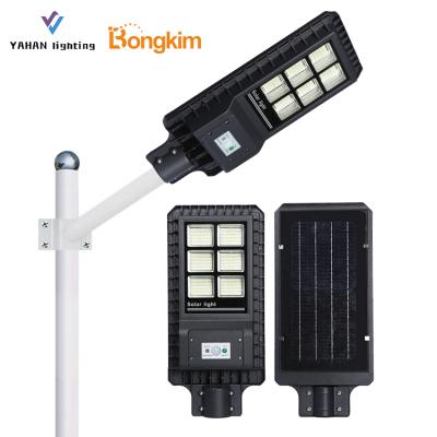 China Unborn ROAD waterproof ip65 outdoor twilight 60w 120w 180w integrated all in one led solar street light for sale