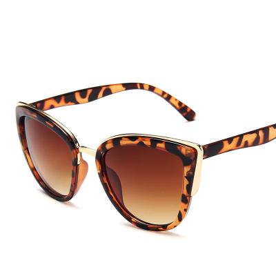 China 2023 Square Fashionable Leopard Cat Eye Sunglasses Lady Luxury Designer Vintage Eyewear Sun Glasses Square for sale