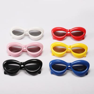 China New Brand Sun Lip Sun Glasses Unique Cheap Luxury Children Punk Hip Hop Candy Color Square Cat Eye Sunglasses For Kids Shades for sale