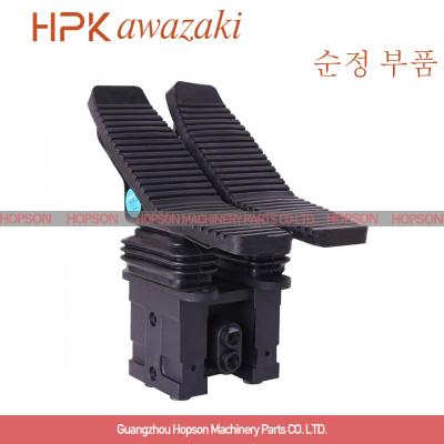 China Válvula hidráulica del pedal del pie, excavador Parts de R200-5 R210-5 Hyundai en venta