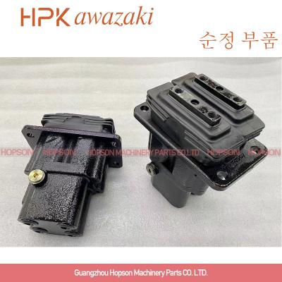 China 420-00467A K9006864 Foot Pedal Valve DX380 DX300LC DX340 Travel Pilot Valve Doosan Excavator Parts for sale