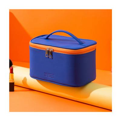 China Fashionable B Beauty Makeup Bag Travel Professional Women Custom Cosmetic Case Large Capacity Make Up Necessary Box Waterproof Cosmetic Bags for sale