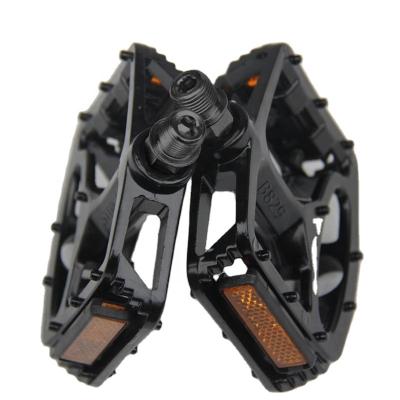 China Durable Original OEM Bearing Cycling Road Bike Pedals Custom Pedal Adult Car Bike Pedals for sale