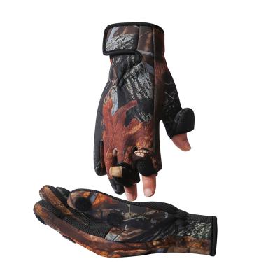 China Adult Winter Camouflage Outdoor Anti-skid Full Finger Fishing Shooting Elastic Sports Hunting Gloves for sale