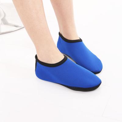 China Water Proof Soft Skin Neoprene Beach Shoes Socks Peel Qua Beach Plastic Rubber Soft Shoes for sale