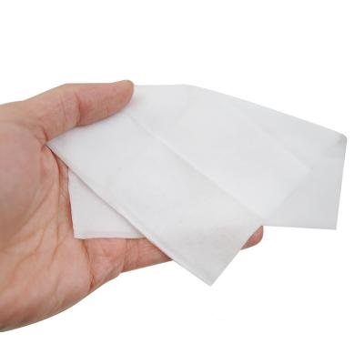 Cina Small Universal Cleaning Pocket Mini Wet Wipe for Baby Flushable Baby Wipes in vendita