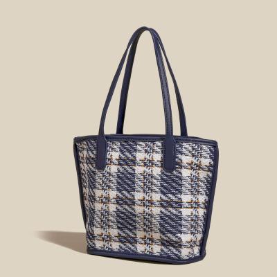 China Large Capacity Plaid Stripe Design Lady Tote Bag Canvas Tote Handbags PU Leather Top Handle Shoulder Bag Large Canvas Handbag For Women for sale