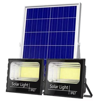 China Garden Yard HUAPAI Aluminum New Product Ip65 Waterproof 10 25 40 60 100 200 300 Watt LED Outdoor Solar Floodlight for sale