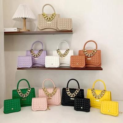 China Hot Sale 2022 Fashion Designer Chain Bags Crossbody Clip and Handbags Ladies Shoulder Women Handbags Luxury Handbag Set for sale