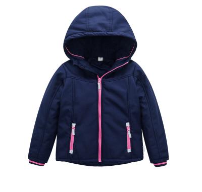 China Waterproof Fleece Coat Good Quality Hooded Cool Pattern Softshell Jacket Outdoor Jacket for sale