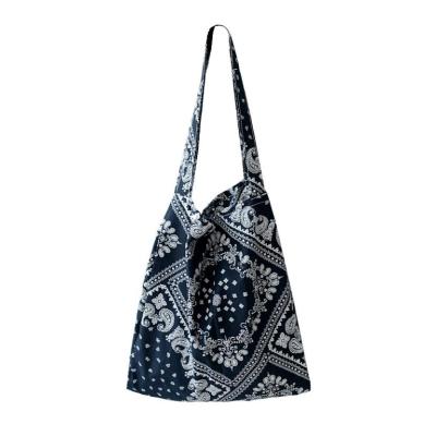 China 2021 Hot Sale Eco-friendly Custom Logo Printed Cotton Canvas Bandana Bag for sale